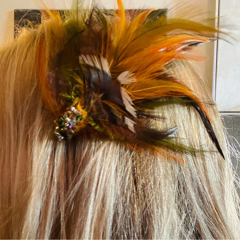 Feather Hair Clip with Crystal Accent - Brown & Green colors Handmade - Picture 5 of 5